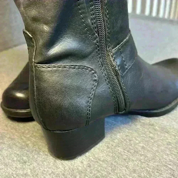 Baretraps Callipso Rounded Top Zippered Riding Boot with Buckle Women’s Size 6.5 - Picture 5 of 16